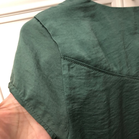 Pretty H&M women’s top - Picture 8 of 10